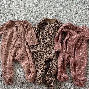 Leopard and cheetah long sleeve footie set for baby girl 0-3 months